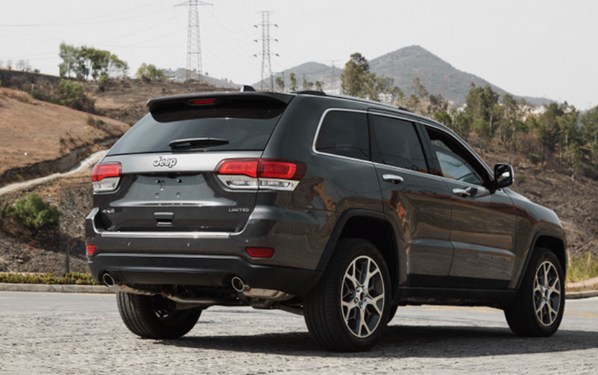 GRAND-CHEROKEE-2021-NIIIMesa-de-trabajo-4