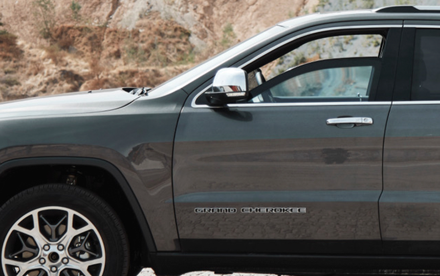 GRAND-CHEROKEE-2021-NIIIMesa-de-trabajo-6