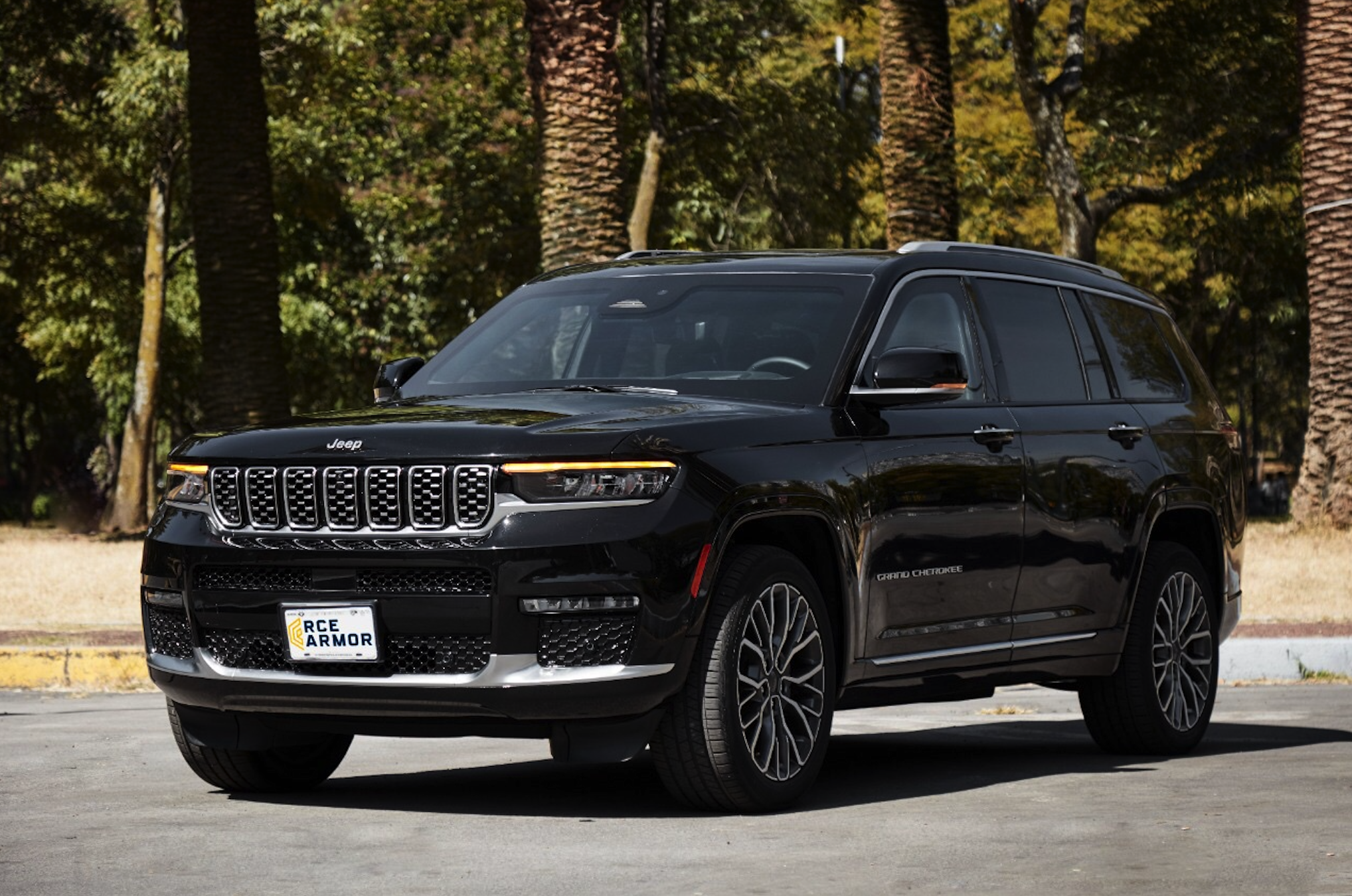 rand Cherokee L Summit 2021